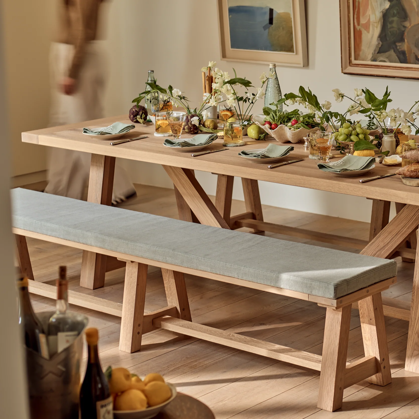 Arundel 4-5 Seater Oak Dining Bench - Image 4