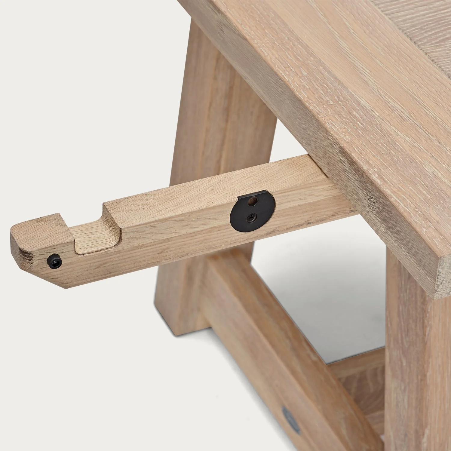 Arundel 6-10 Seater Extendable Oak Dining Table - Image 6