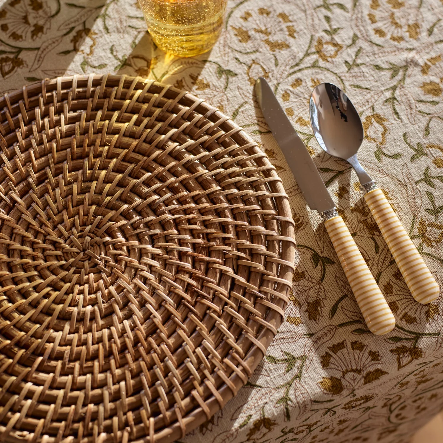 Ashbourne Rattan Round Placemats, Set of 4 - Image 3