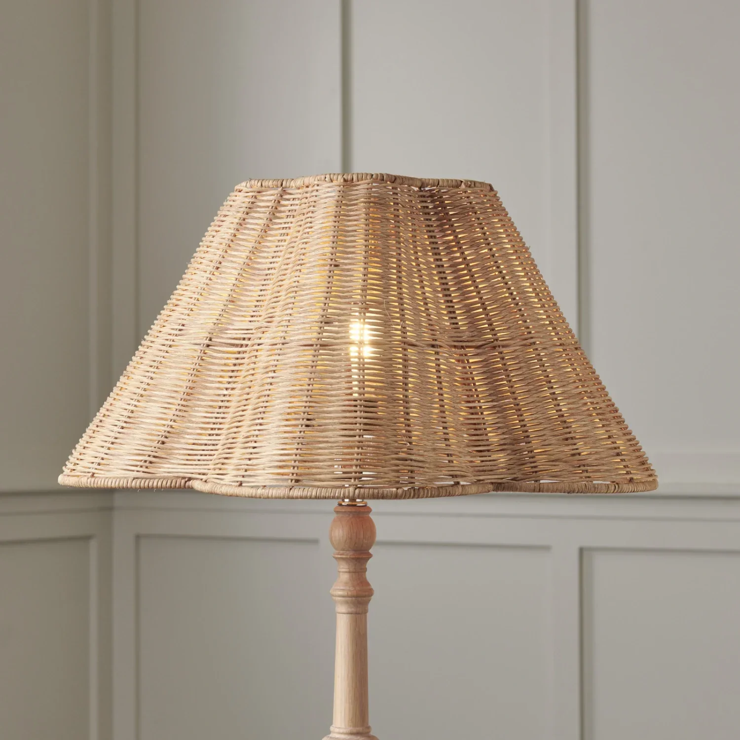 Athena Rattan Scallop Tapered Lampshade