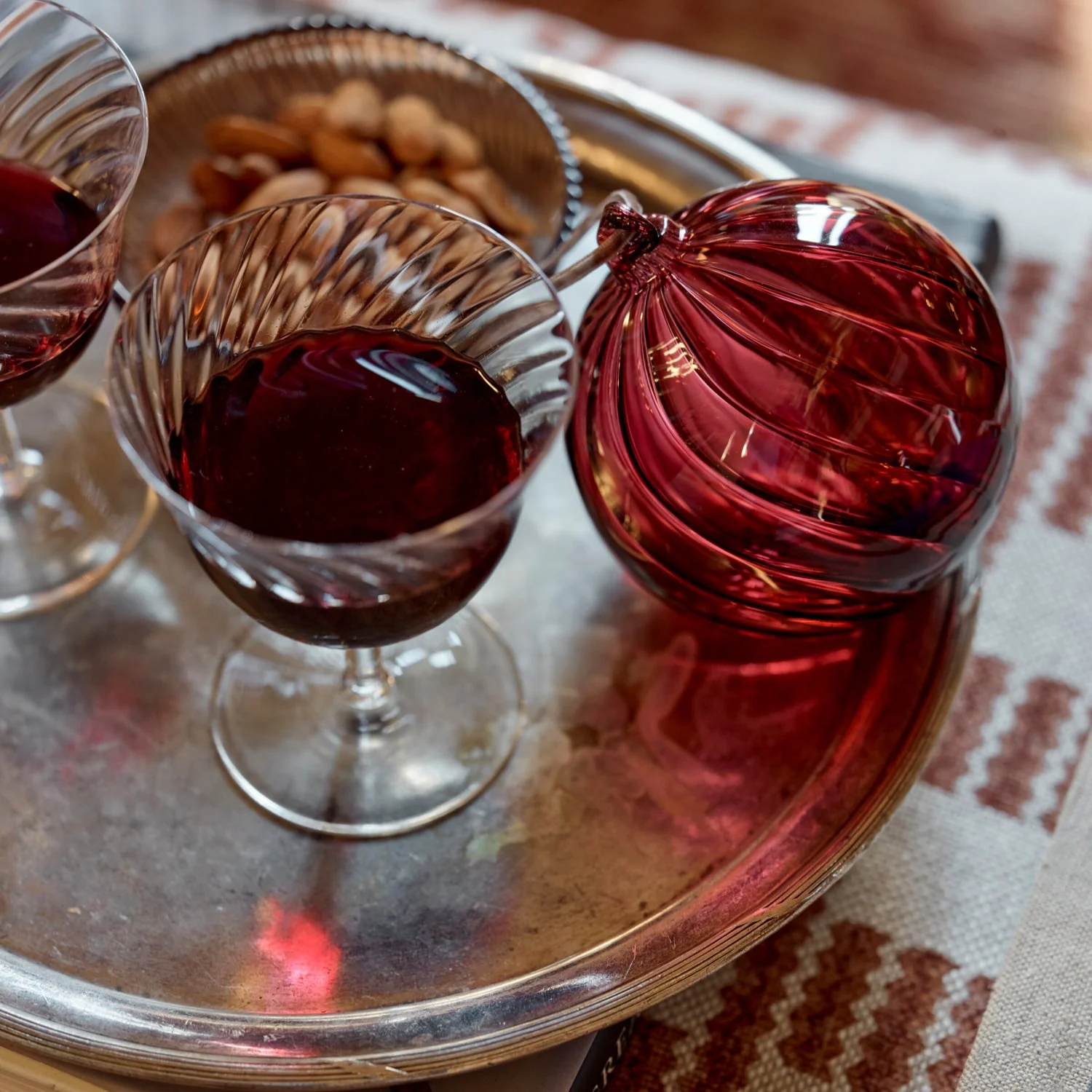 Avery Large Glass Bauble, Merlot - Set of 3 - Image 4
