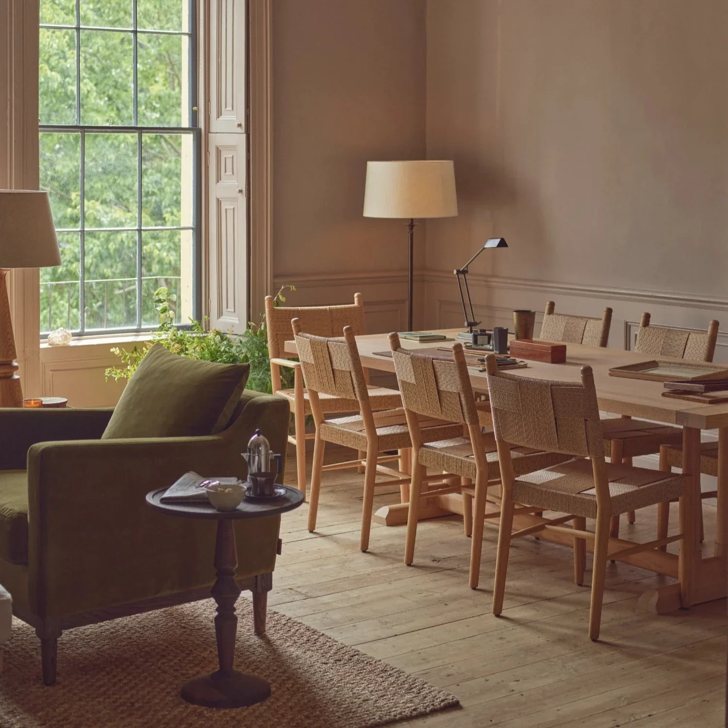 Battersea 8 Seater Oak Dining Table - Image 4