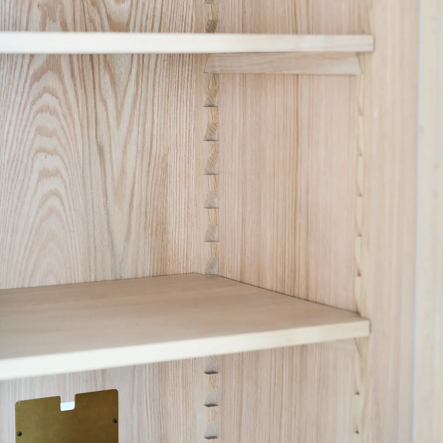 Borough Freestanding Oak Double Kitchen Larder with Marble insert - Image 20