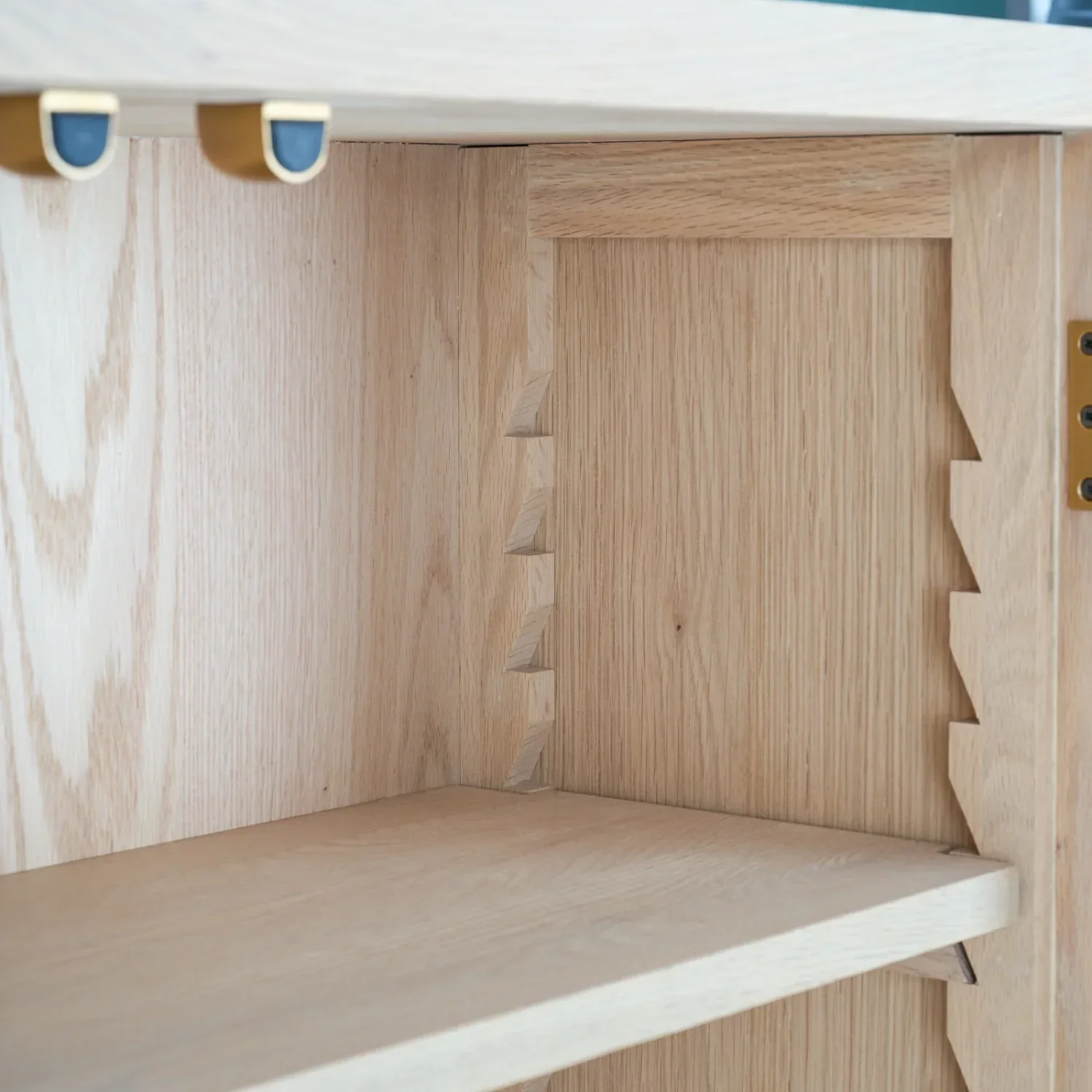 Borough Oak Kitchen Wall Cabinet - Image 12