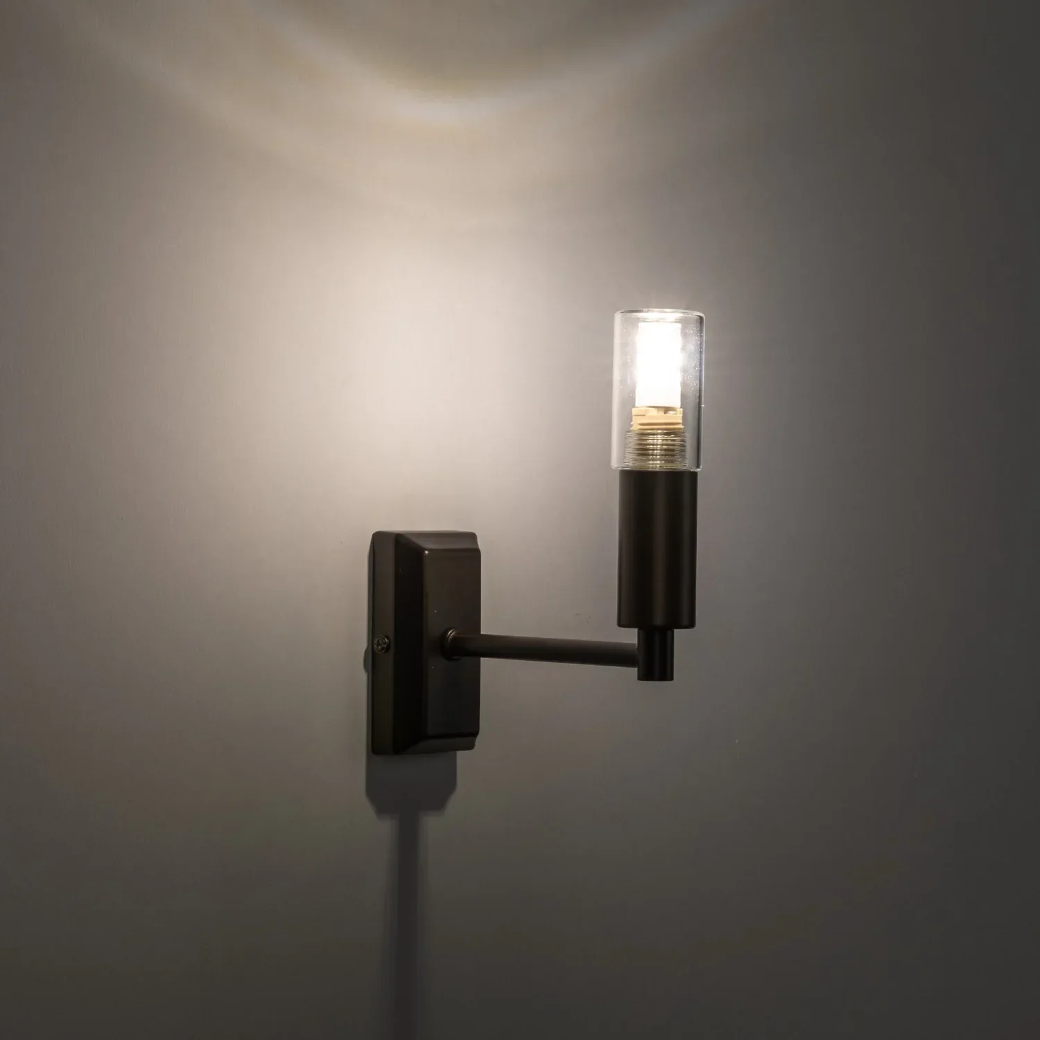 Brunswick Bronze Wall Light - Image 7
