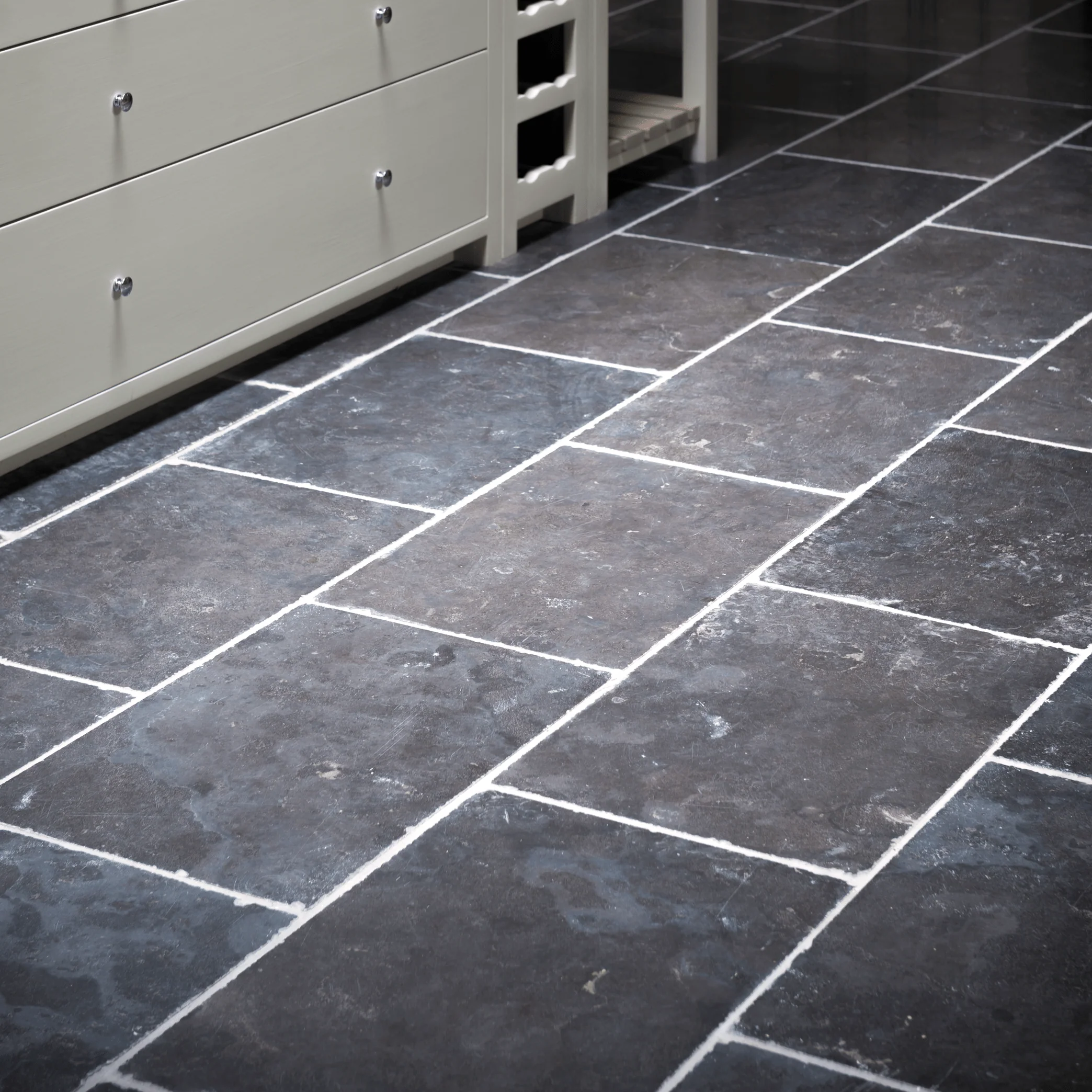 Buxton Limestone Flooring Tile, River Grey - Image 4