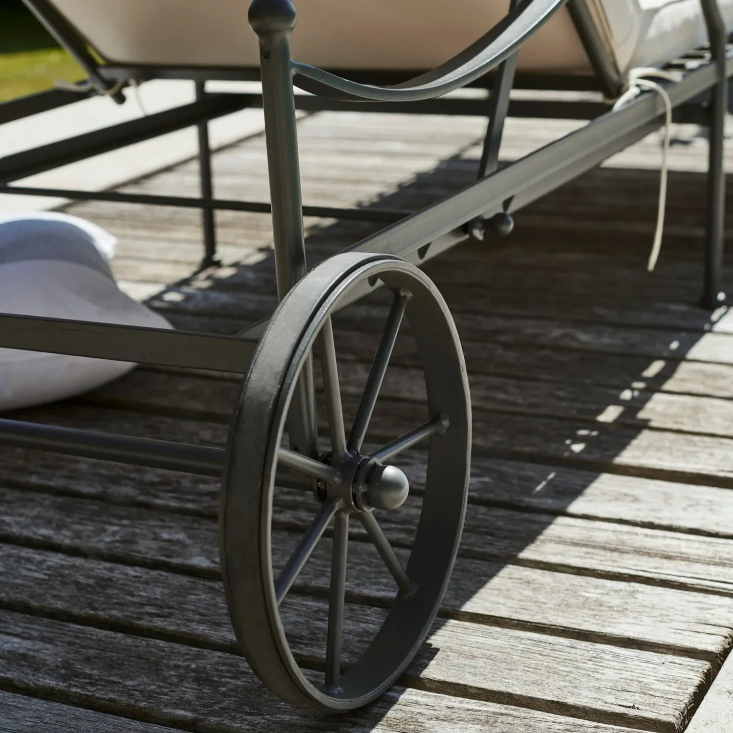 Cheltenham Metal Sun Lounger, Natural - Image 6