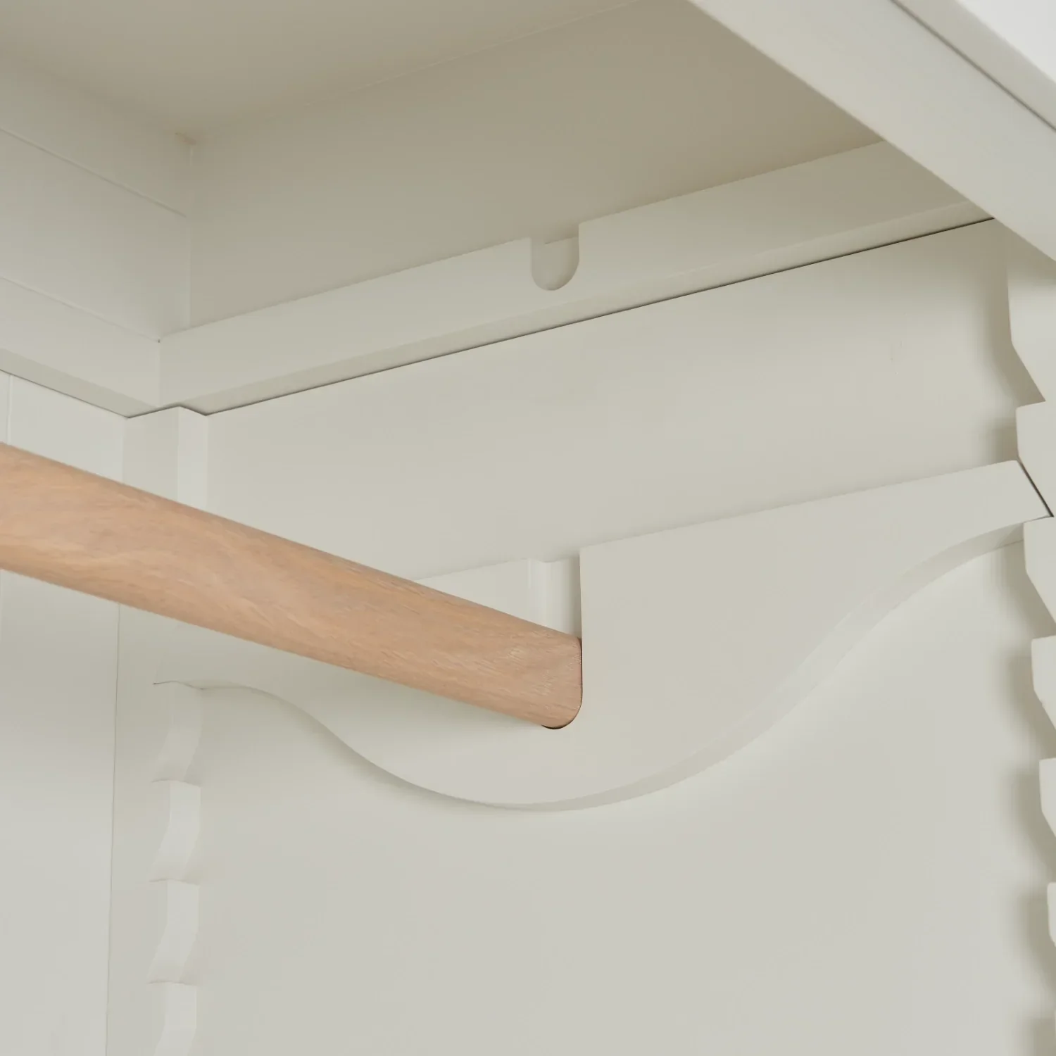 Chichester Triple Wardrobe, 183cm - Image 3
