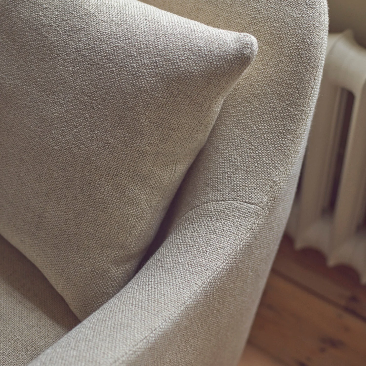 Cleo Swivel Armchair - Image 3