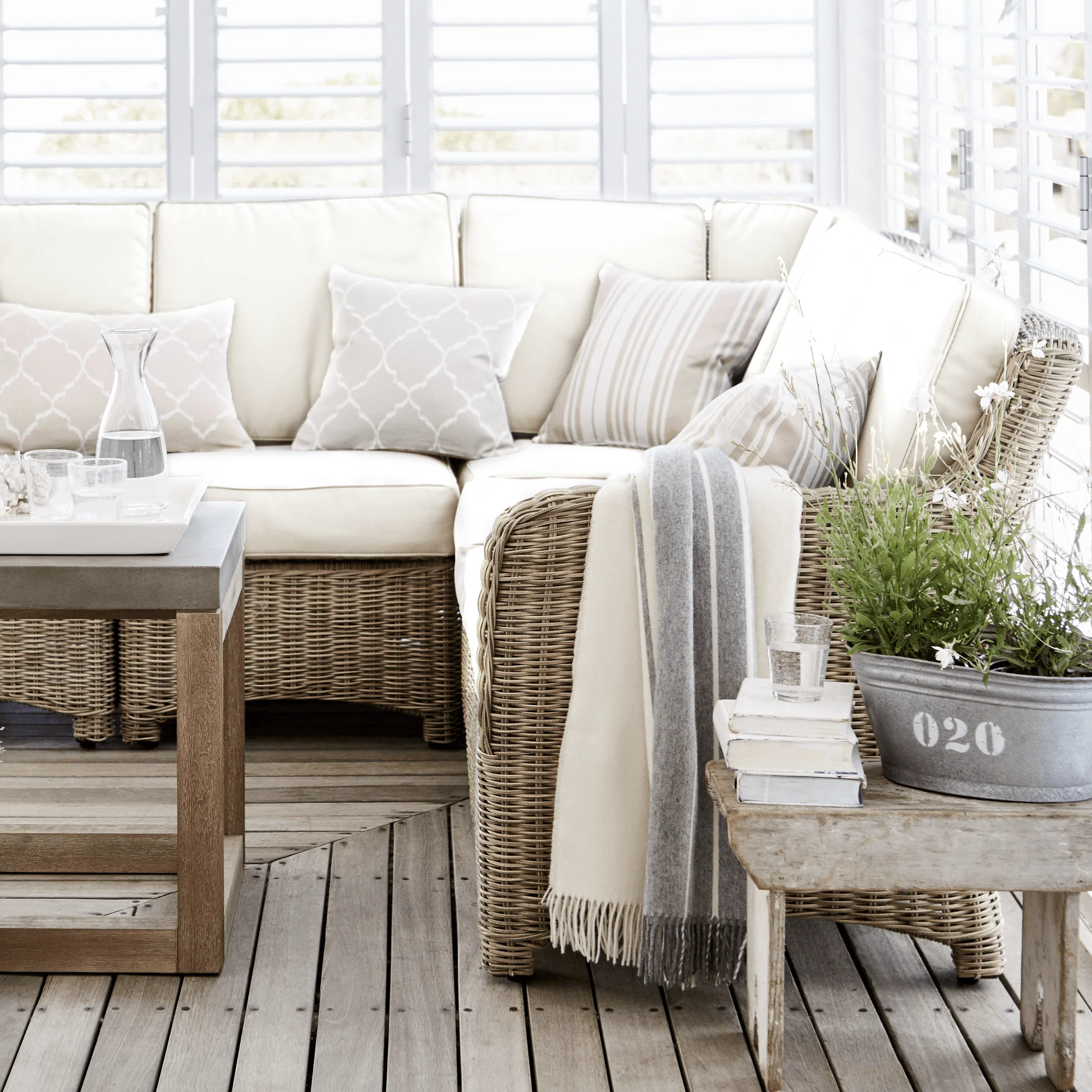 Compton Modular Wicker Garden Sofa - Image 23