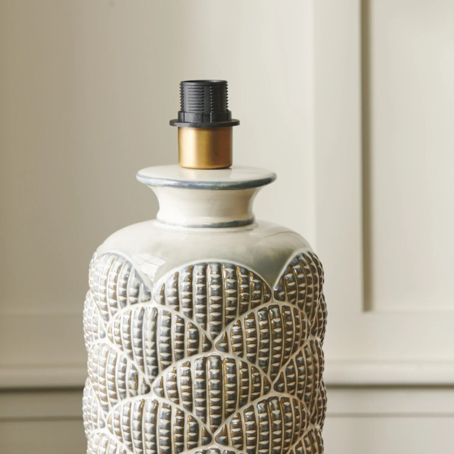 Dune Large Ceramic Table Lamp - Image 3