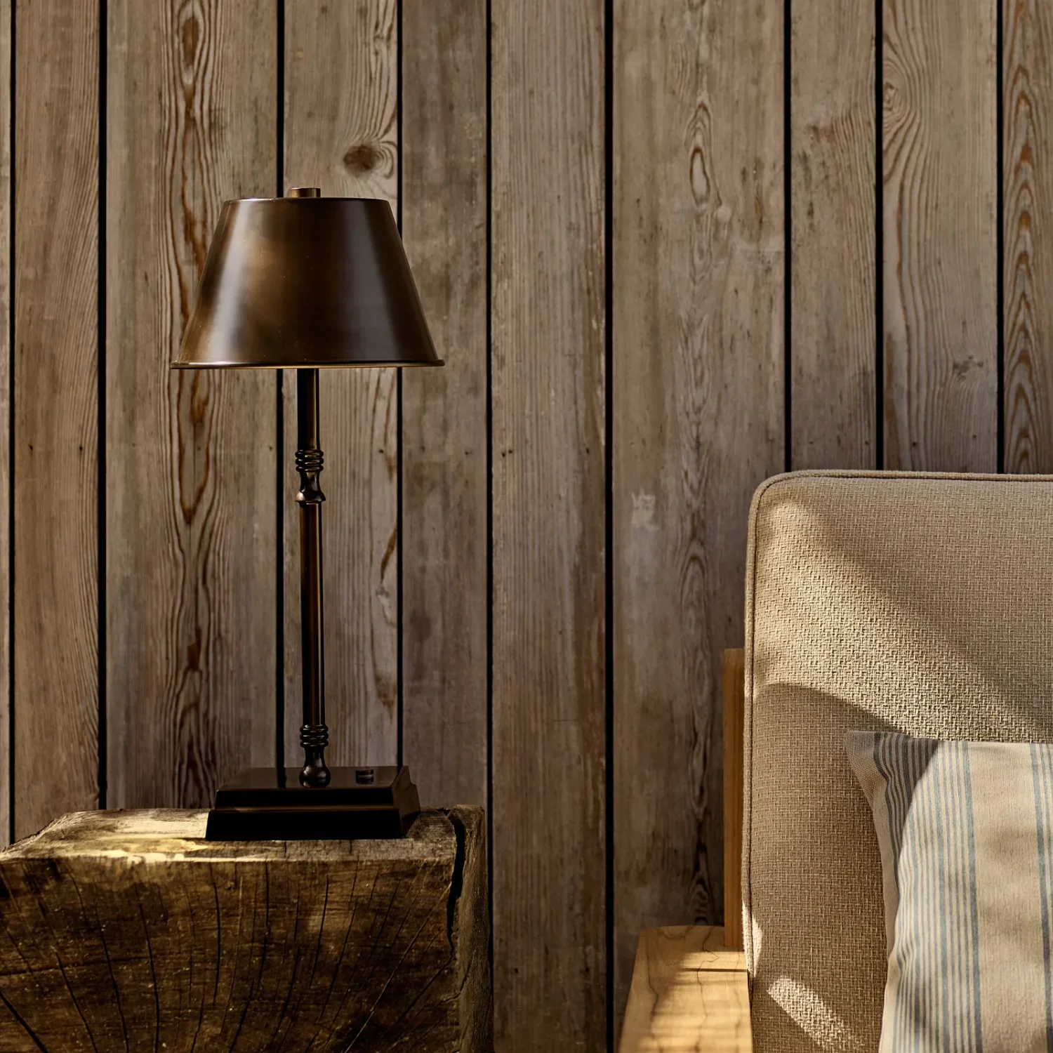 Hanover Small Bronze Cordless Rechargeable Lamp - Image 2