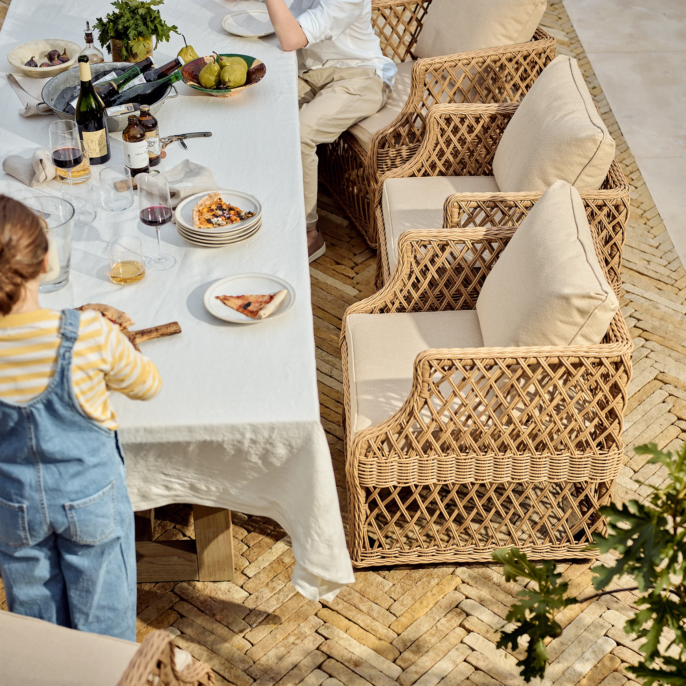 Longmeadow Wicker Carver Garden Dining Chair - Image 3