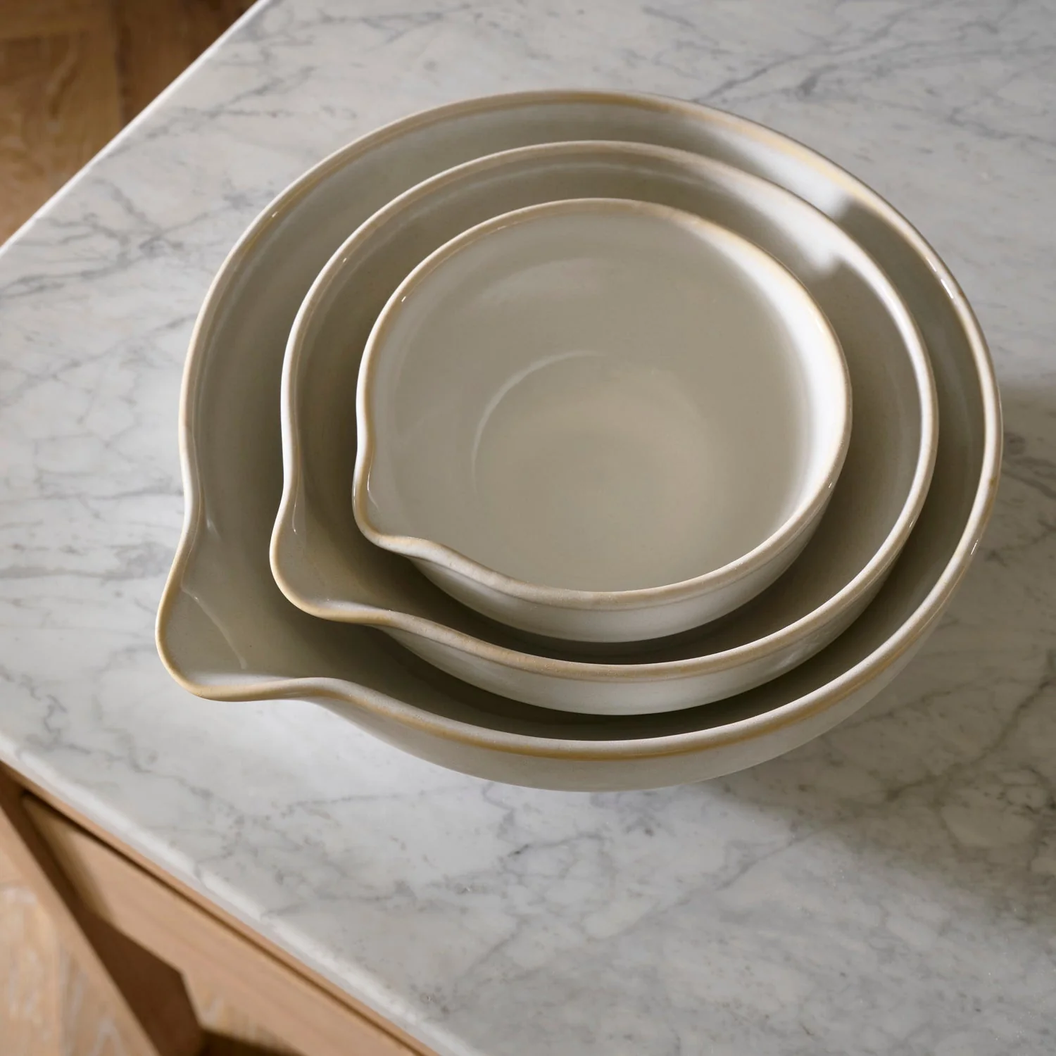 Melbury Stoneware Pouring Bowl - Image 10