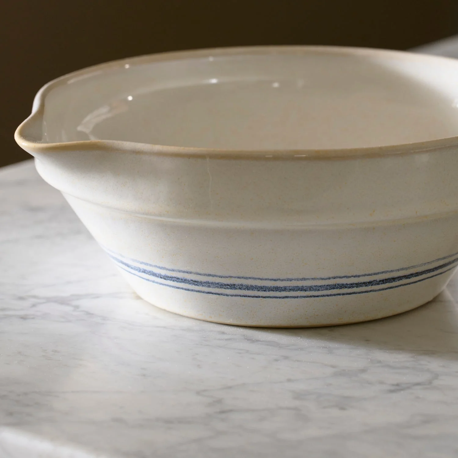 Melbury Stoneware Pouring Bowl - Image 5