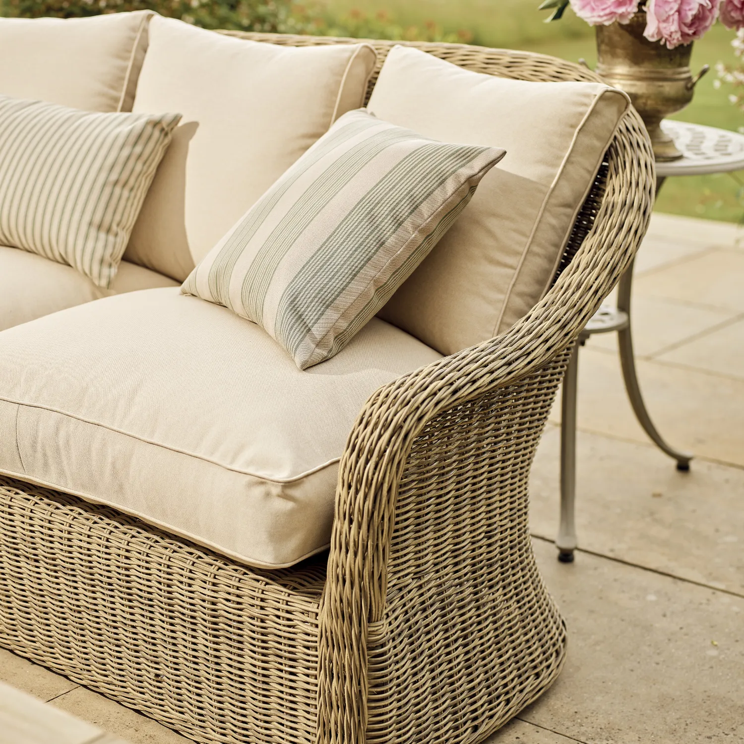 Purbeck 2 Seater Teak Garden Sofa & Armchair Set with Coffee Table - Image 3