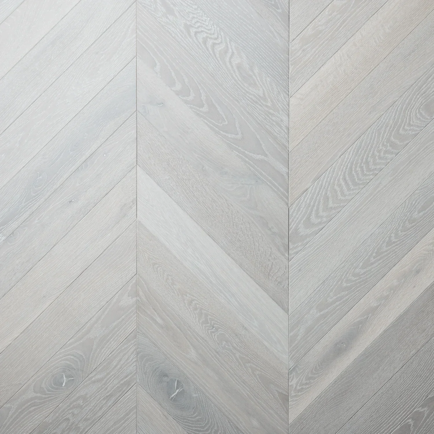 Savernake Chevron Engineered Oak Flooring 10mm x 90mm, Chalked - Image 2