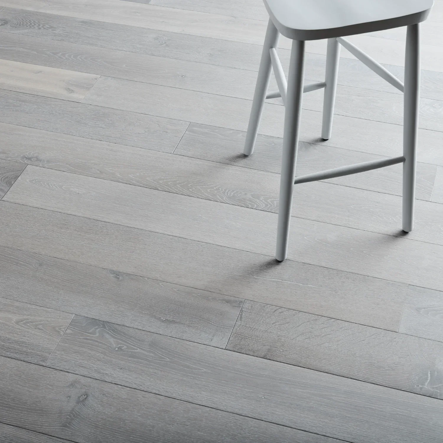 Savernake Engineered Oak Flooring 15mm x 180mm, Chalked
