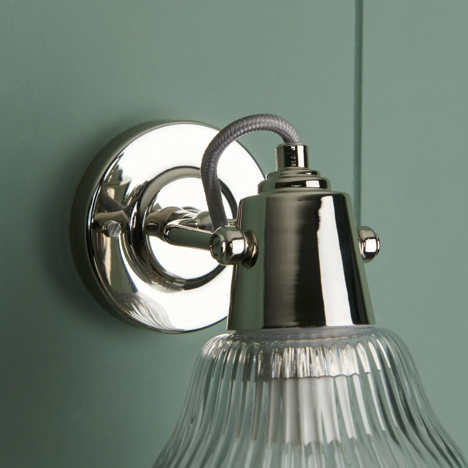 Shaftesbury Fluted Glass Wall Light, Chrome - Image 6