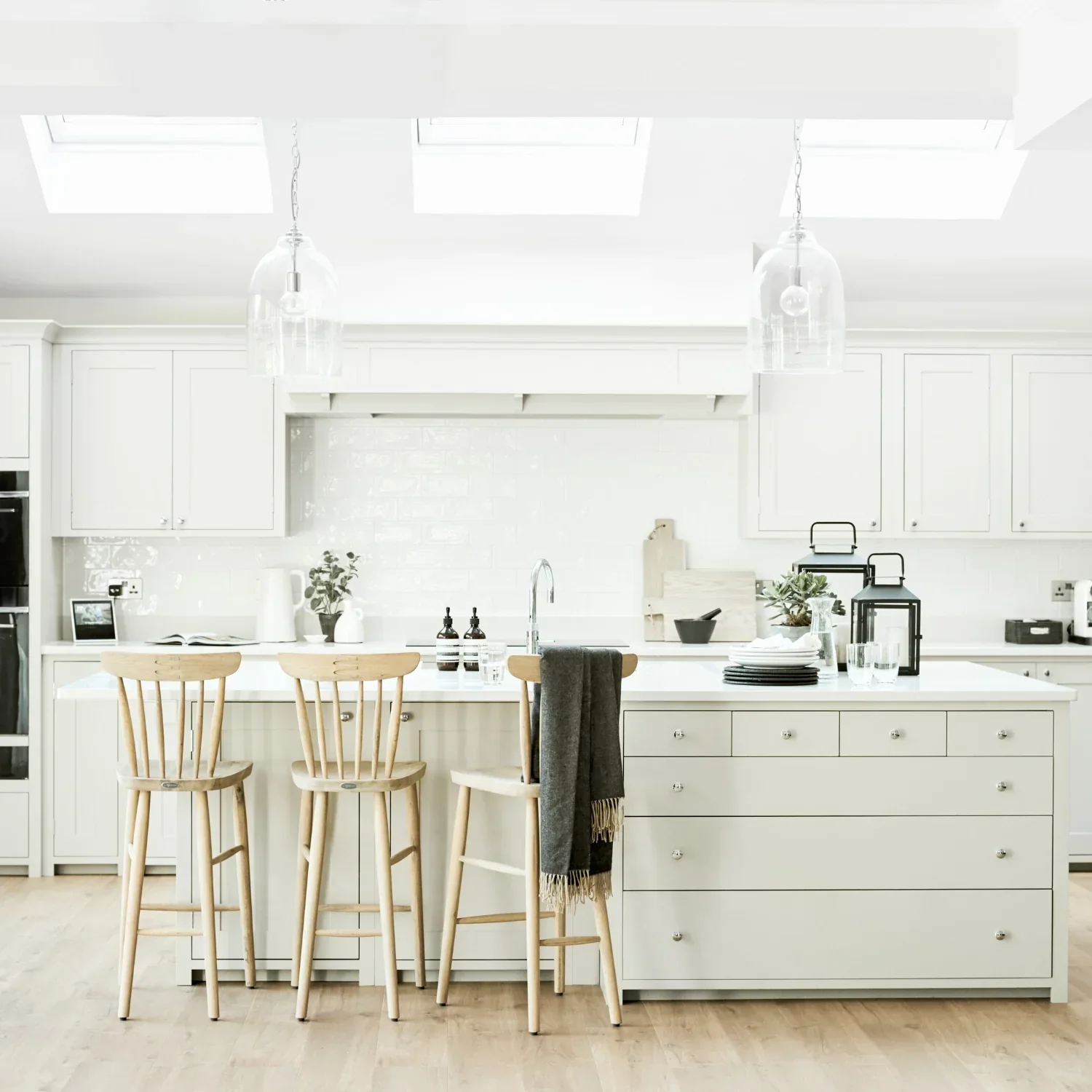 Shaftesbury Glass Pendant Light, Chrome - Image 5