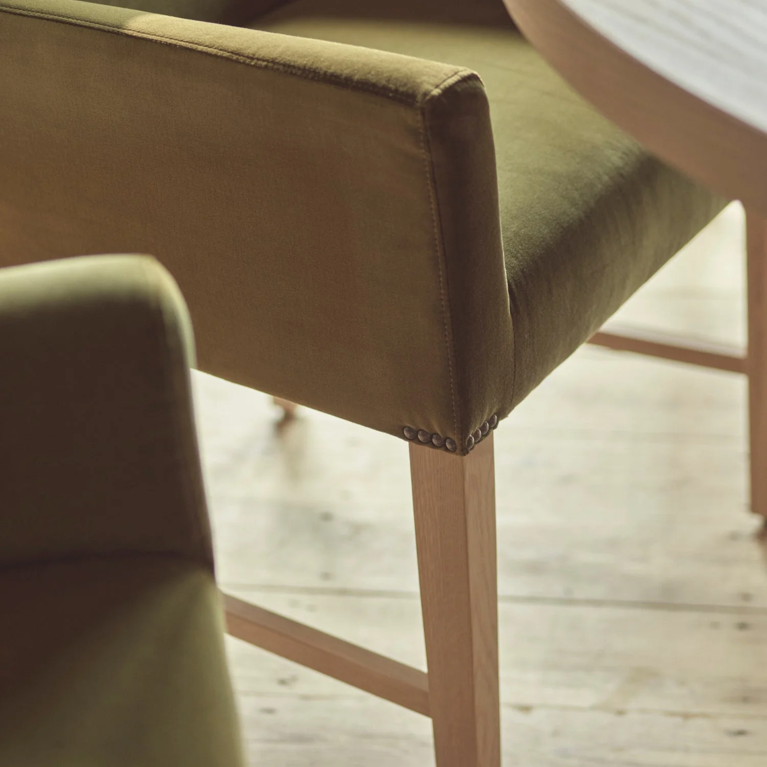 Shoreditch Carver Chair - Image 4