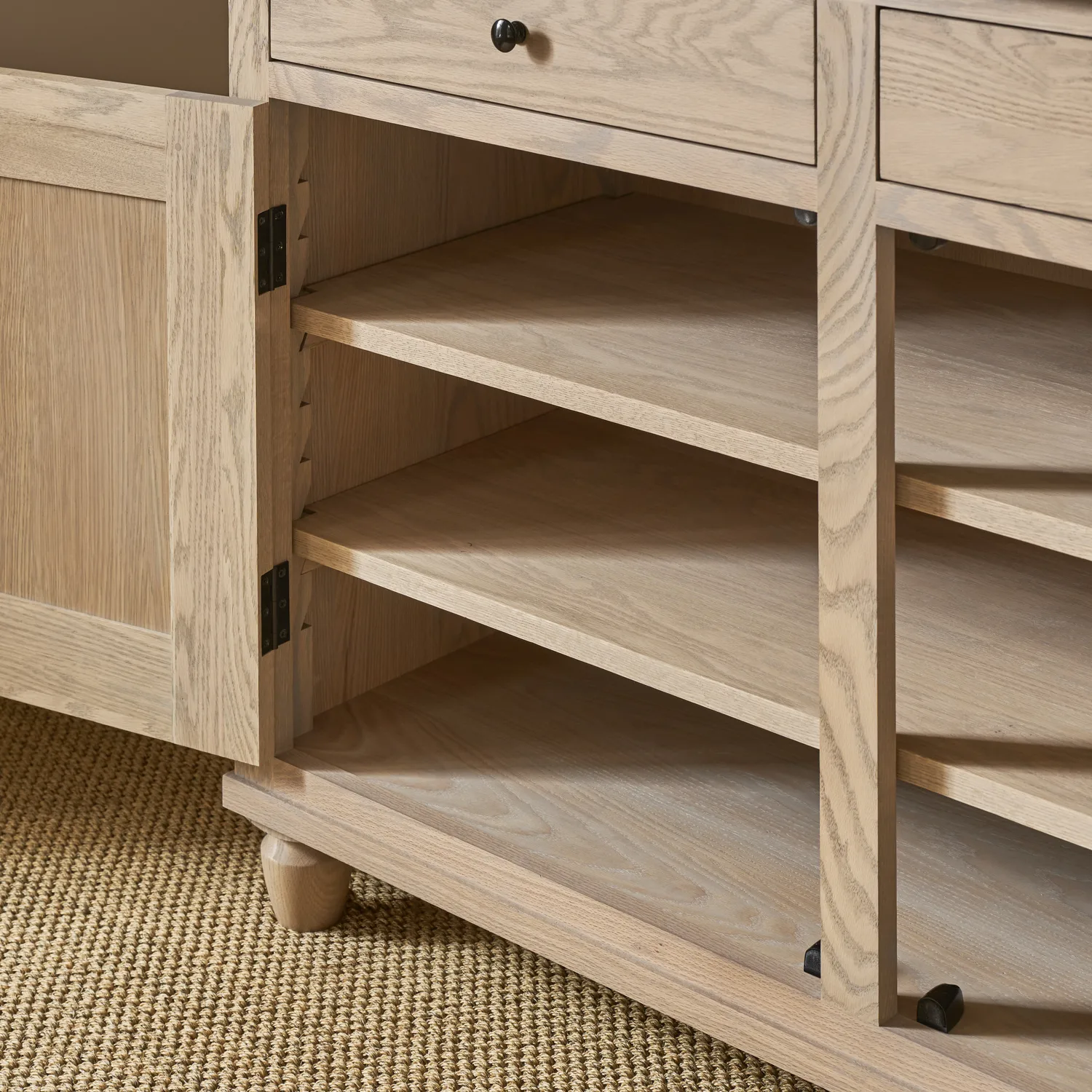 Suffolk 4ft Contemporary Oak Dresser - Image 4