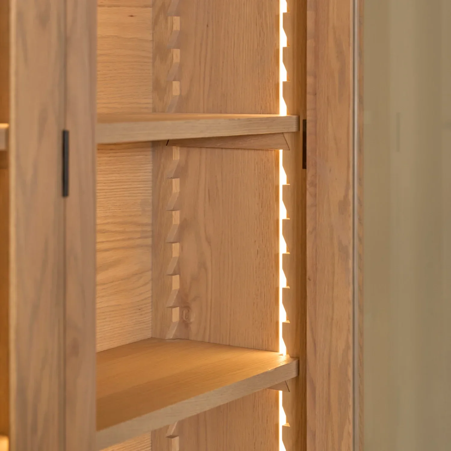 Suffolk 5ft Contemporary Oak Dresser - Image 6