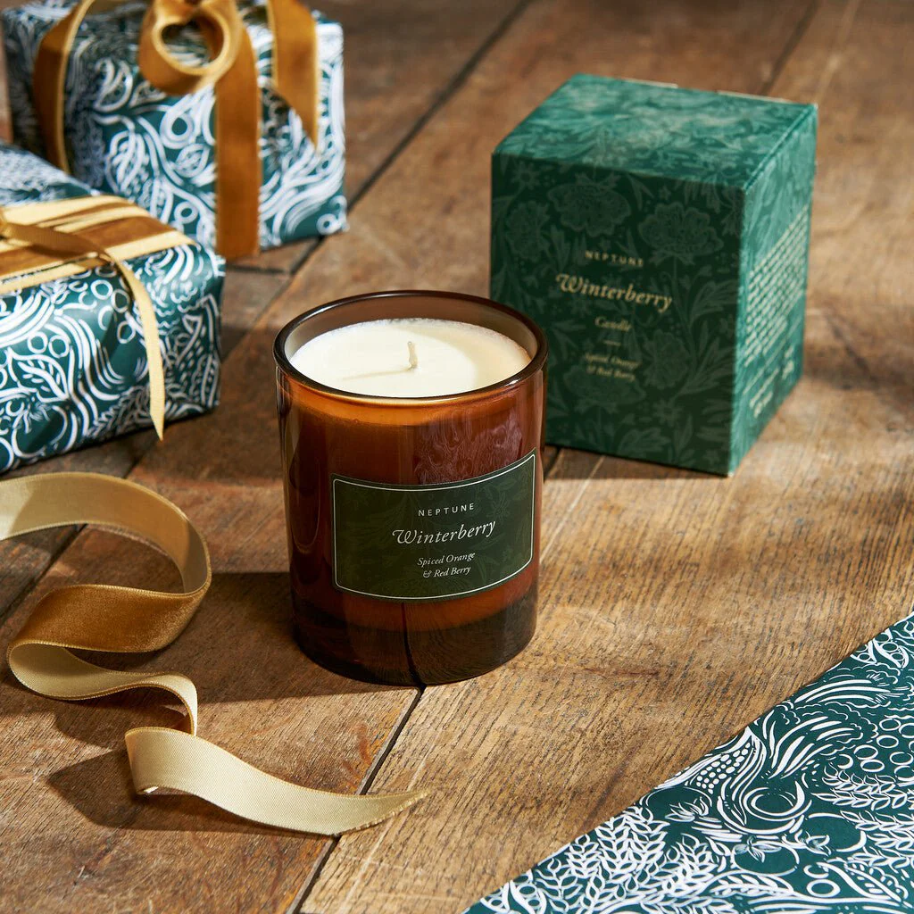 Winterberry Candle, Spiced Orange & Red Berry - Image 4